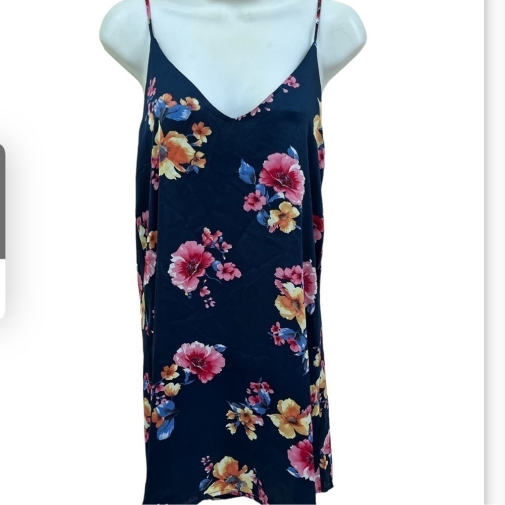 Lulu’s Mini Slip Dress - Picture 4 of 9